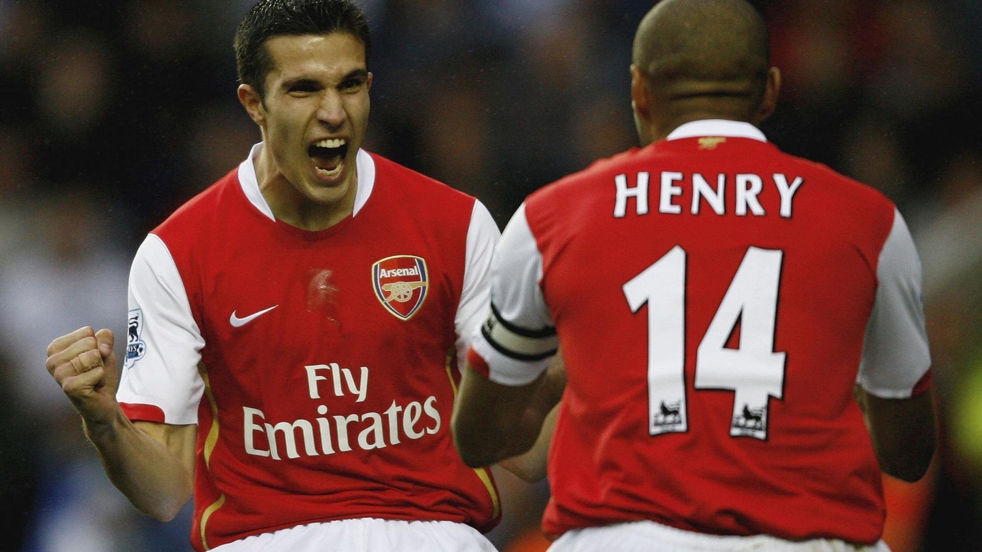 奥亚尔萨瓦尔打出生涯之夜,突尼斯巅峰对决胜出乌拉圭