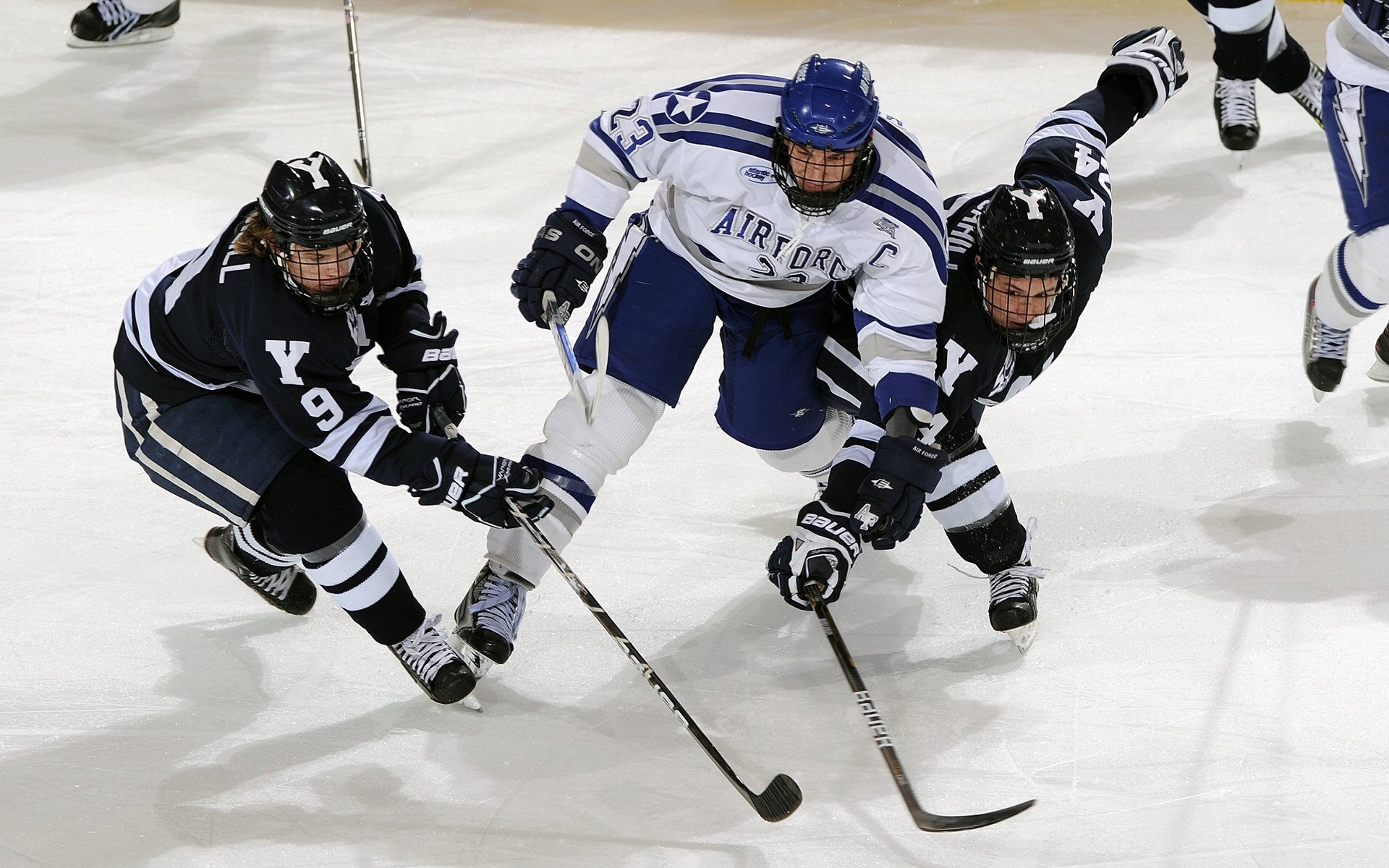 东决关键战之夜,格纳布里用连续得分刺穿时间的裂缝